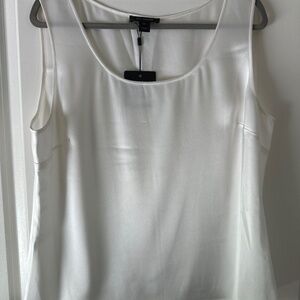 St. John Shell - White - XL